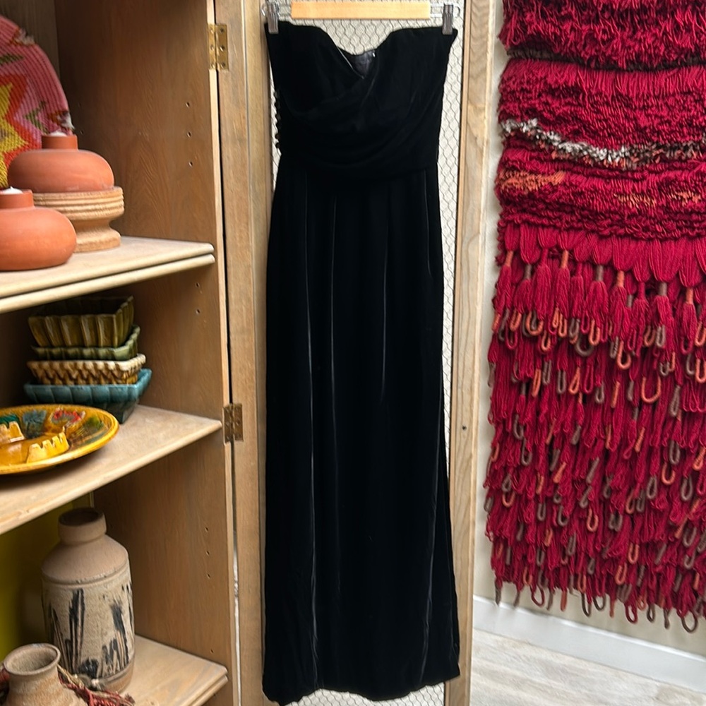 Vintage Albert Nipon Black Velvet Strapless Gown